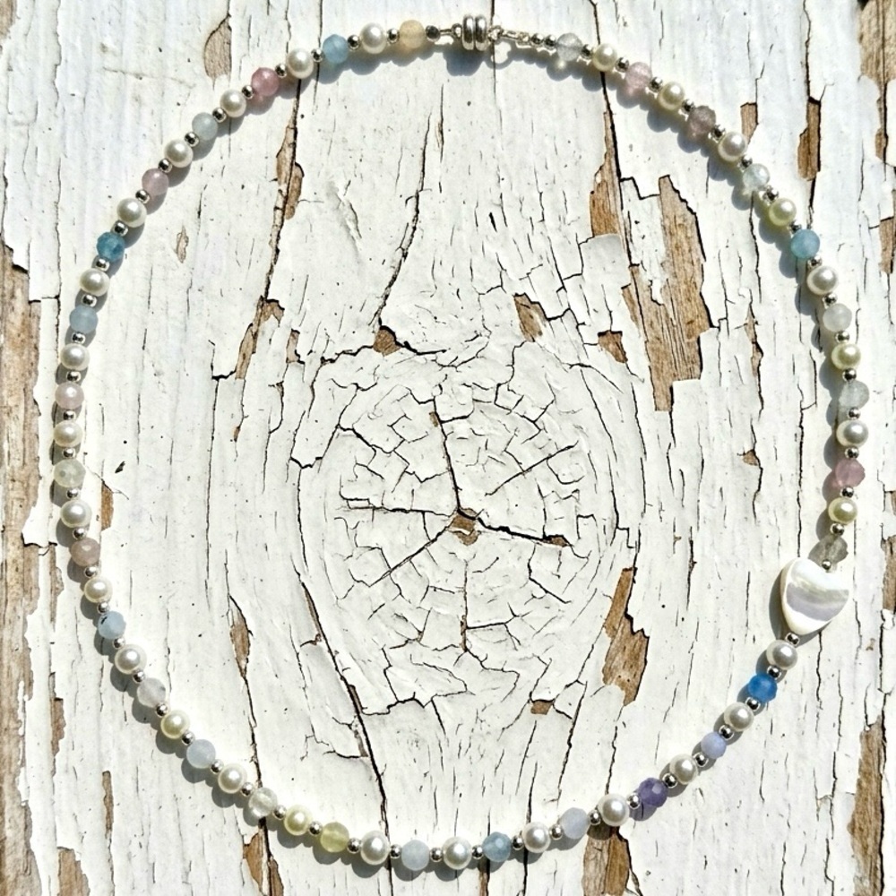 Chic Silver Hematite and Pastel Faux Pearl Beaded Necklace